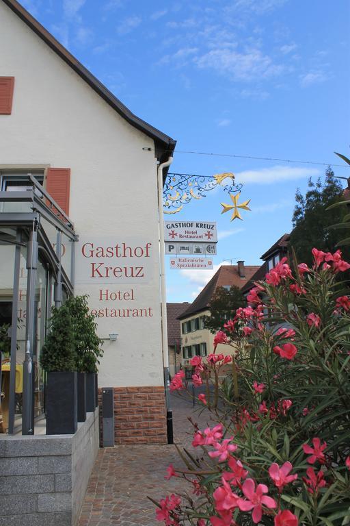 ホテルGasthof Kreuz ハイタースハイム エクステリア 写真
